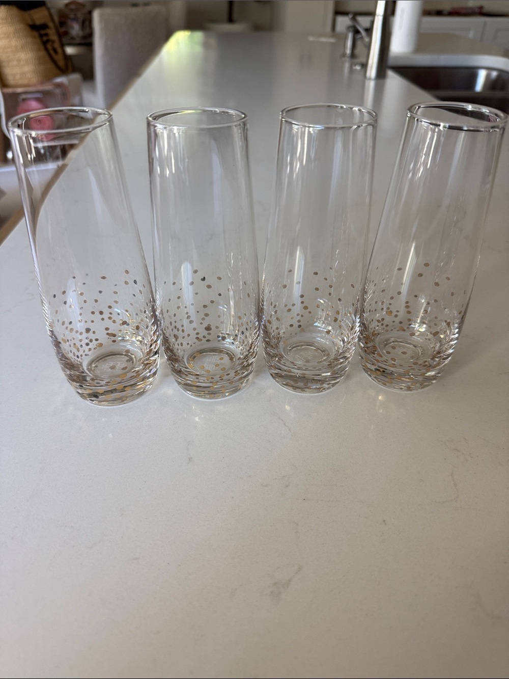 Set of 4 Champagne Flutes with Gold Dot Detail